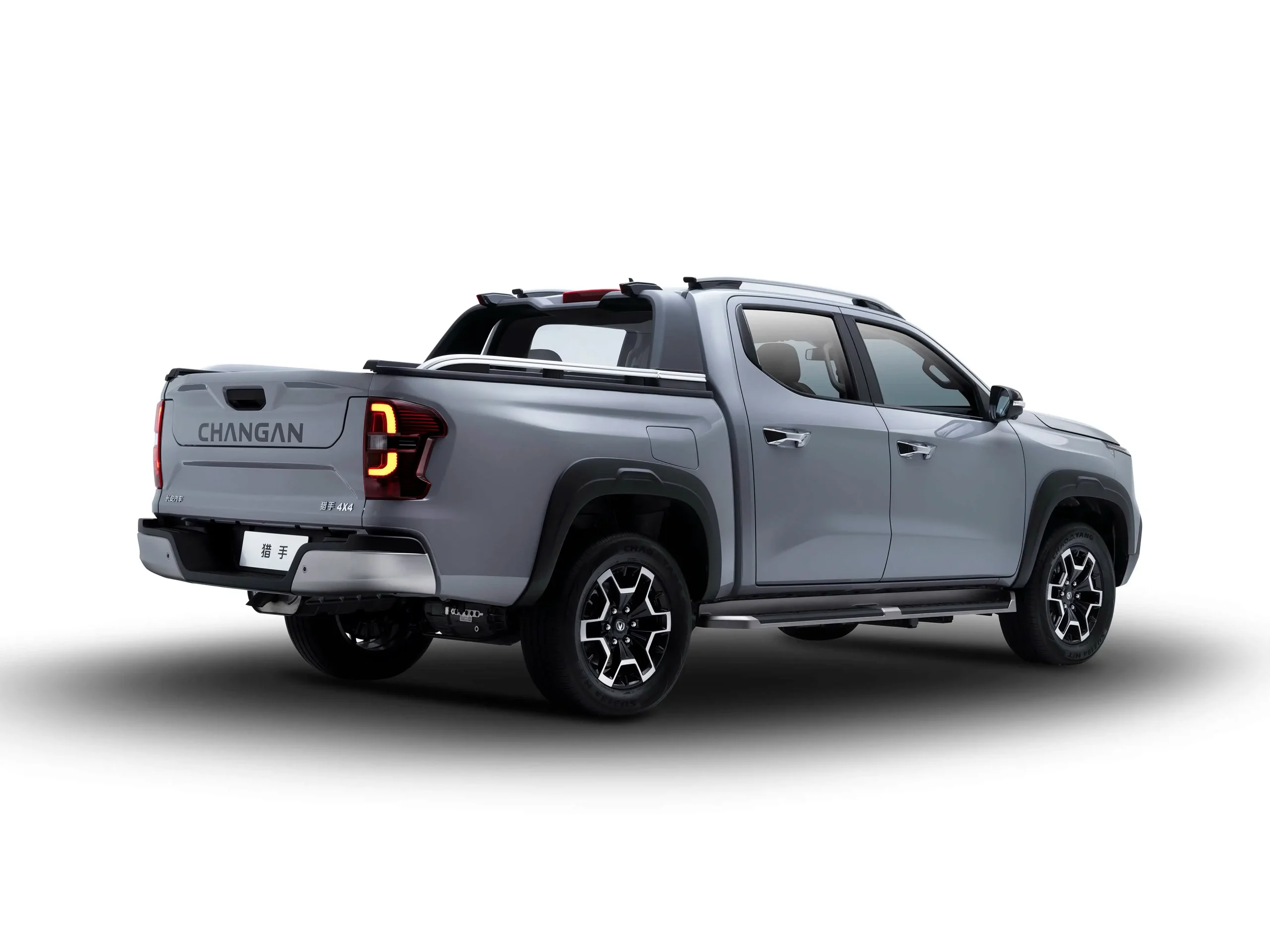 
								Hunter REEV Pickup Truck full									