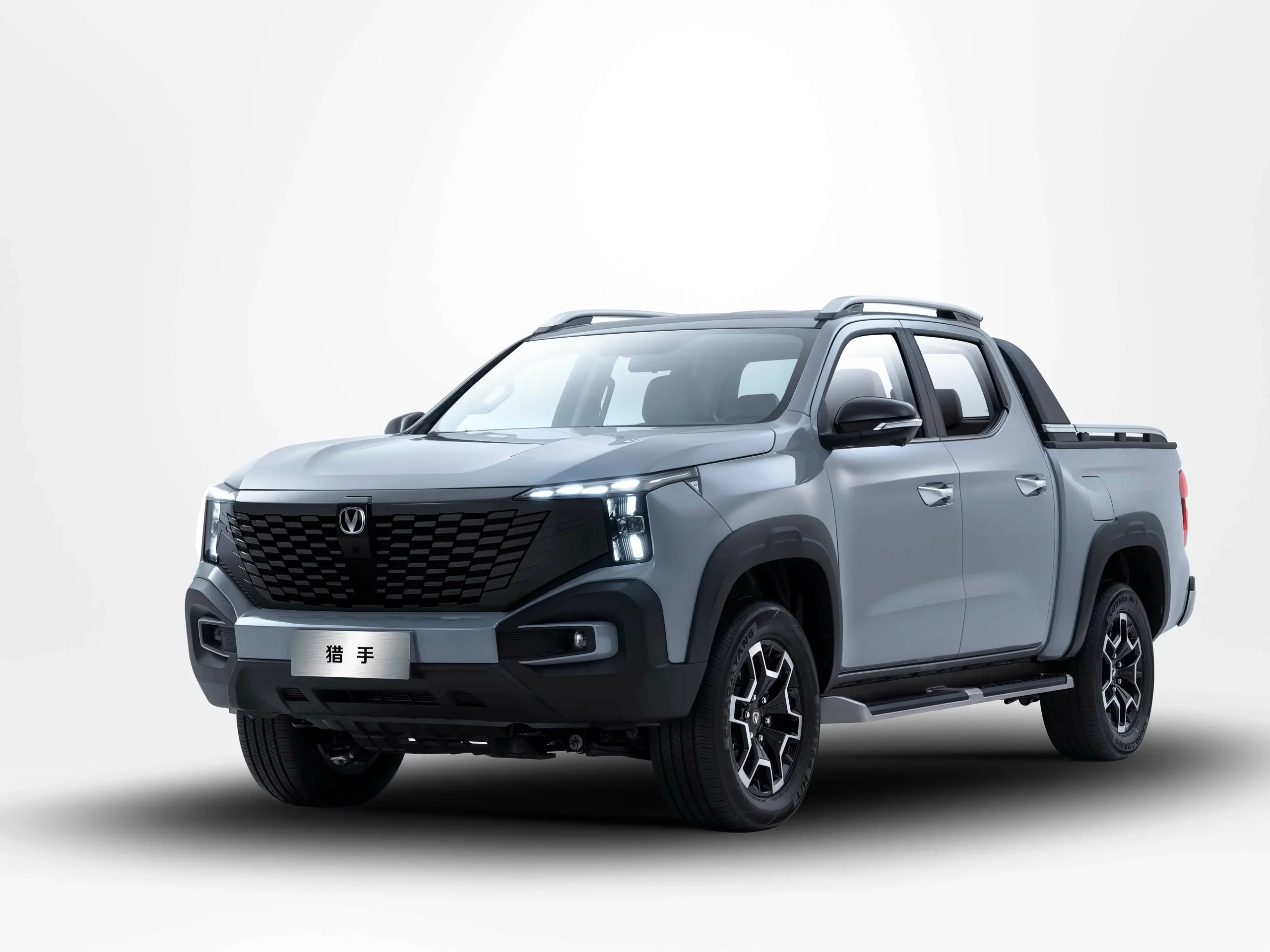 
								Hunter REEV Pickup Truck full									