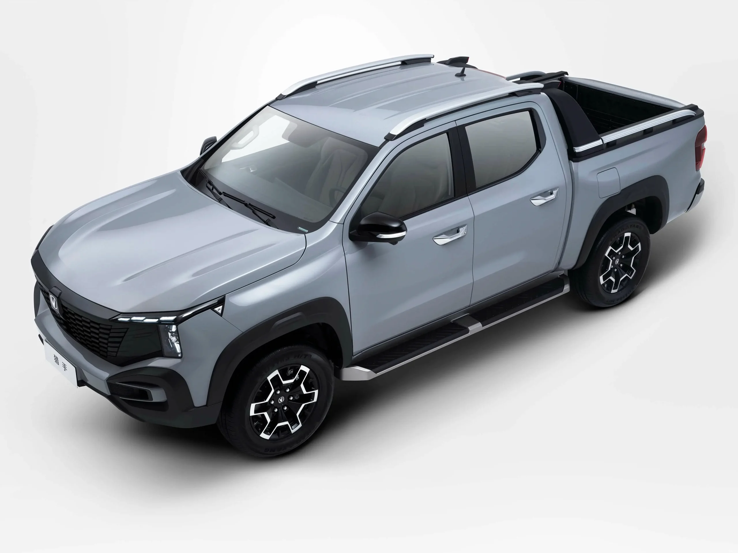 
								Hunter REEV Pickup Truck full									
