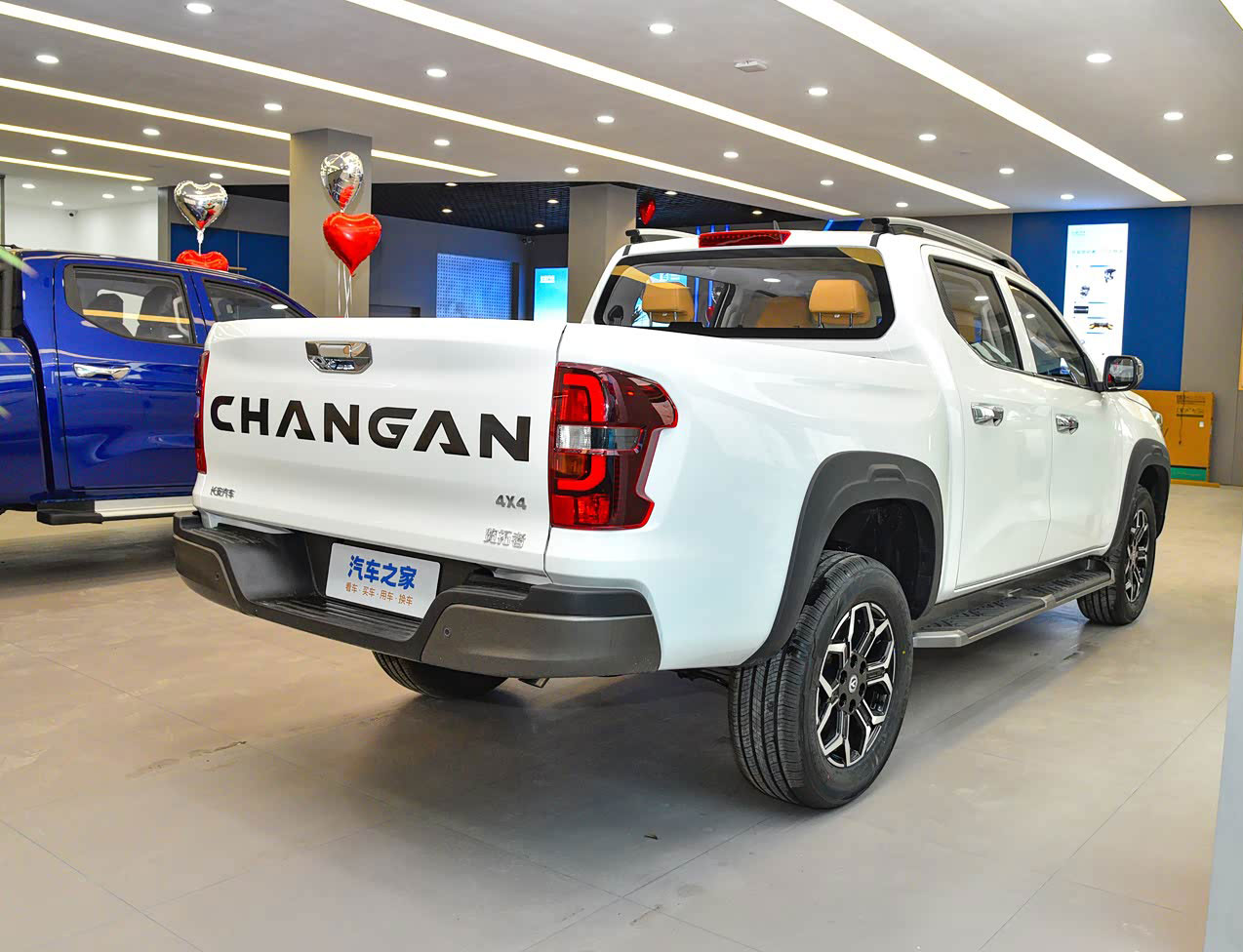 
								Changan Lantuo Zhe 2.0T Automatic AWD Gasoline Pickup Truck full									